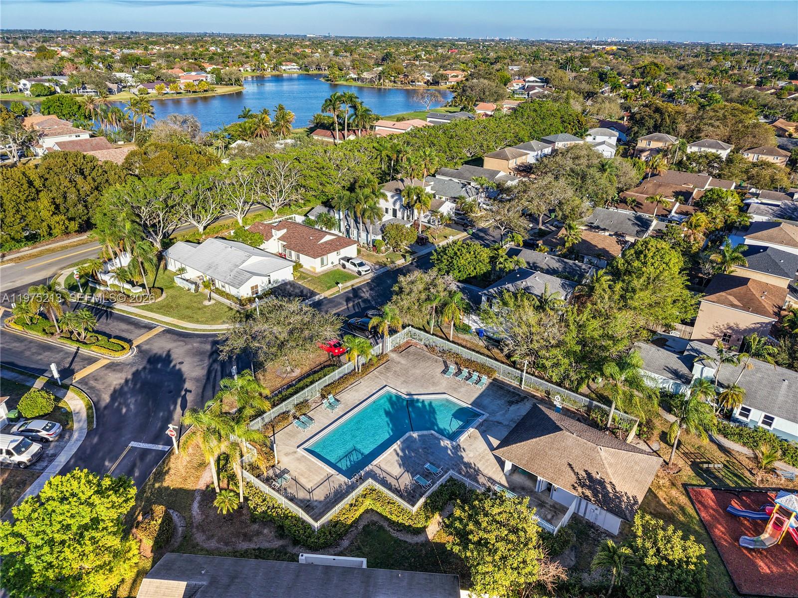 20775 NW 1st St Pembroke Pines, FL 33029