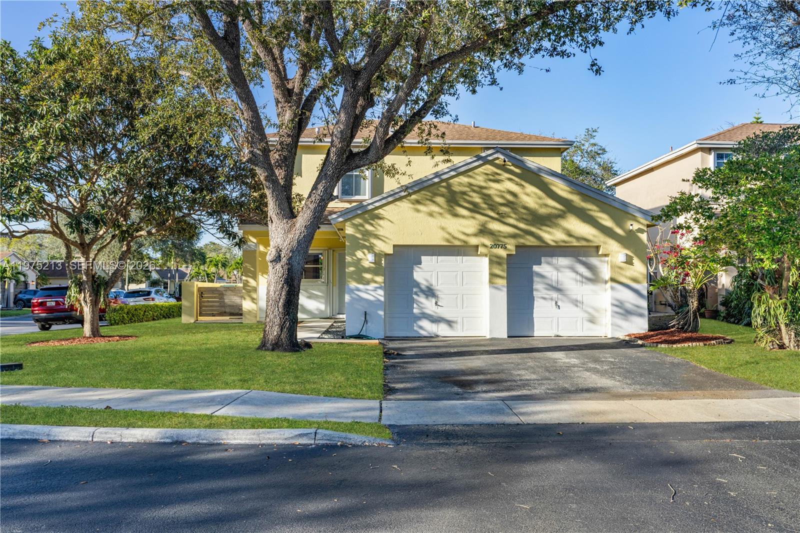 20775 NW 1st St Pembroke Pines, FL 33029