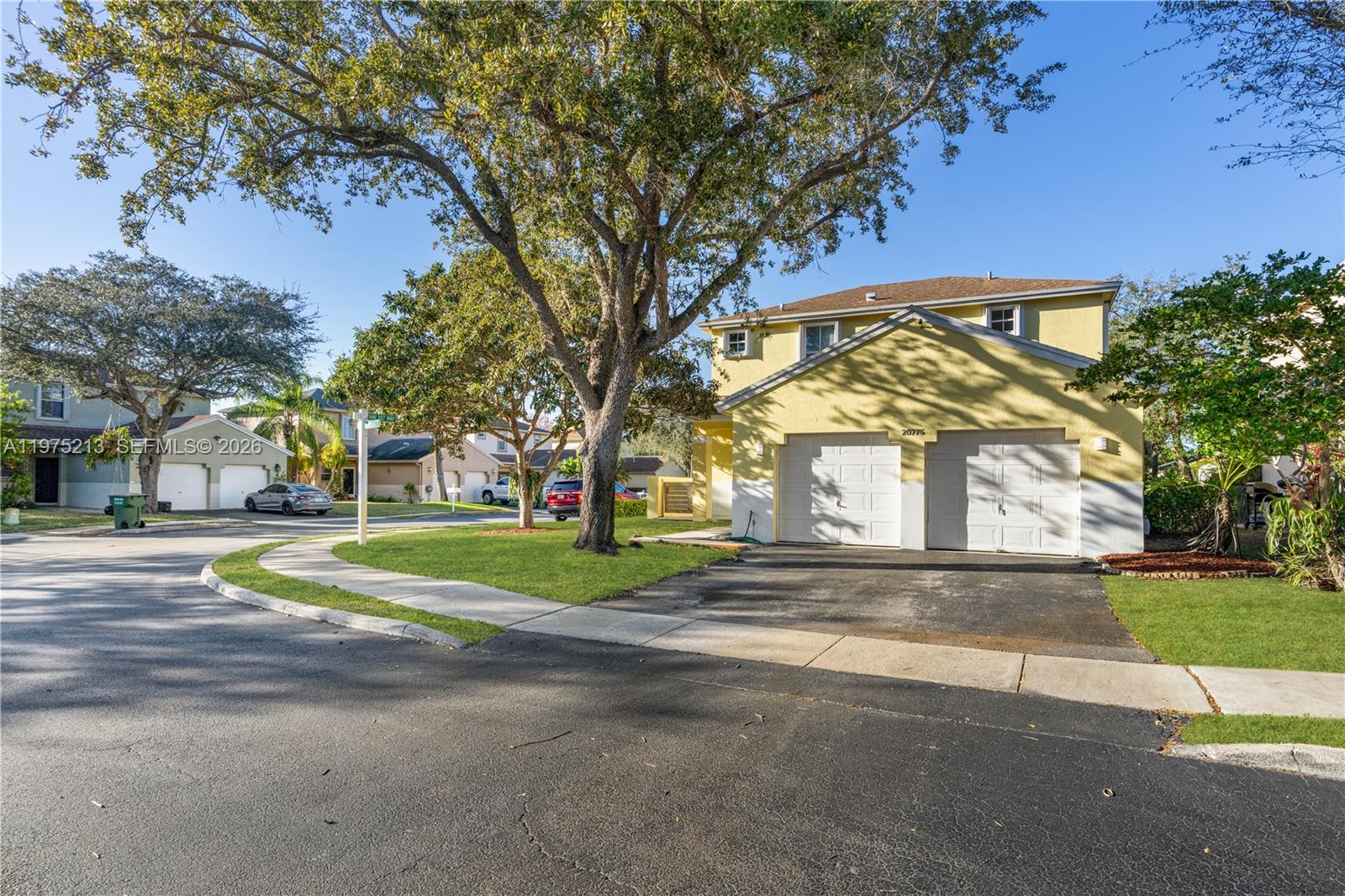 20775 NW 1st St Pembroke Pines, FL 33029
