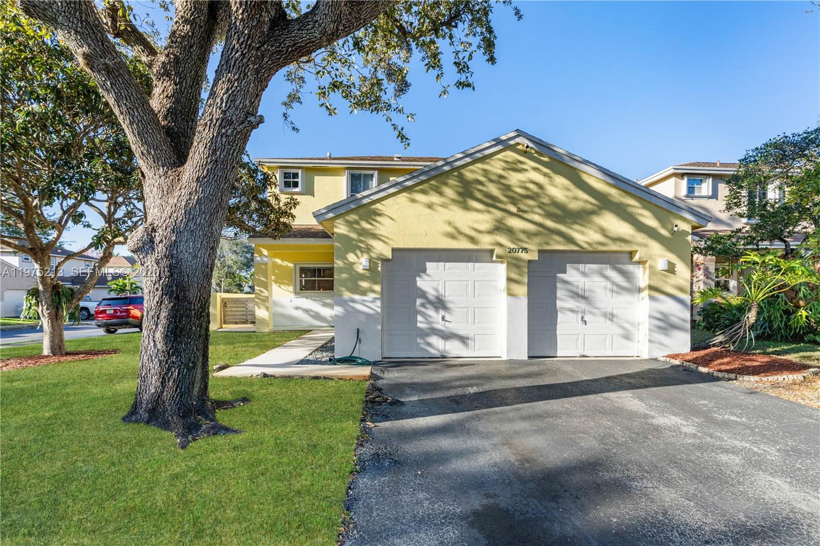 20775 NW 1st St Pembroke Pines, FL 33029