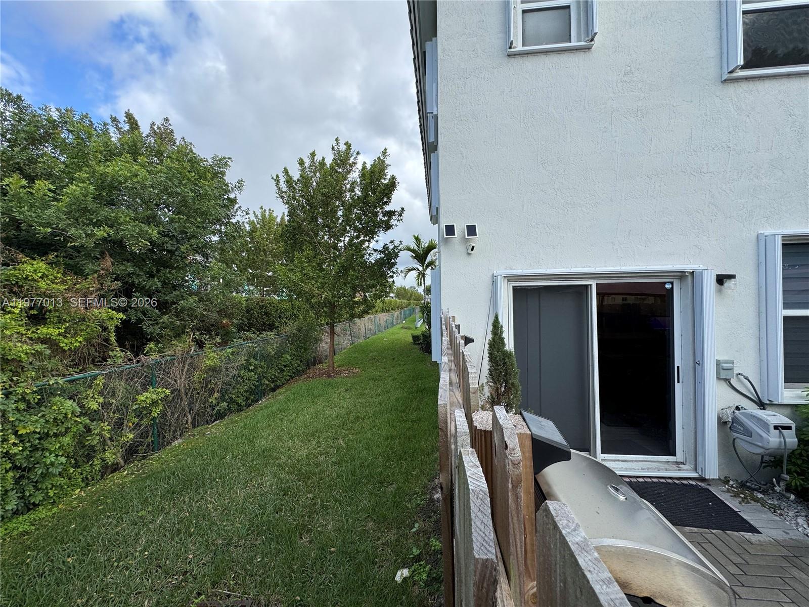 2604 SE 19th St Homestead, FL 33035