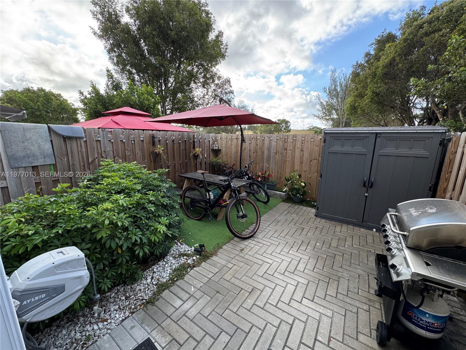 2604 SE 19th St Homestead, FL 33035