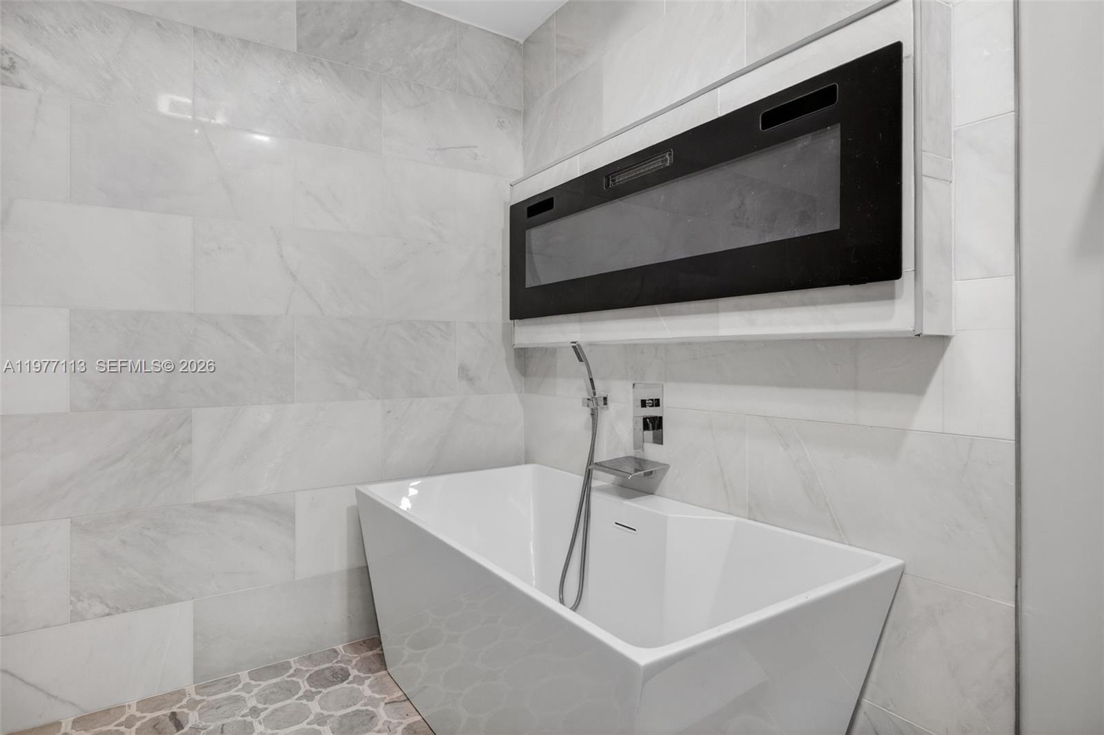 2436 Cat Cay Ln Fort Lauderdale, FL 33312