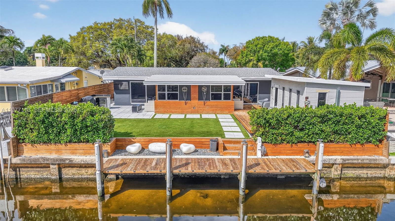 2436 Cat Cay Ln Fort Lauderdale, FL 33312