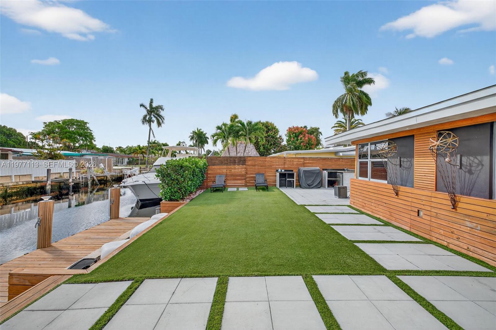 2436 Cat Cay Ln Fort Lauderdale, FL 33312