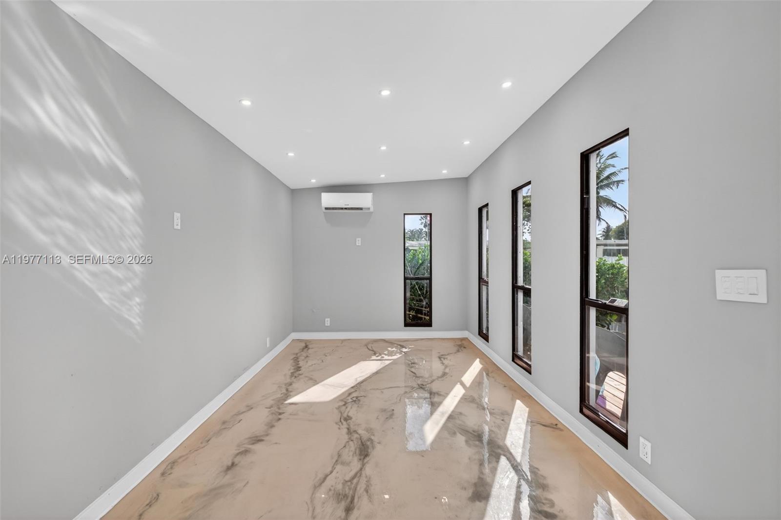 2436 Cat Cay Ln Fort Lauderdale, FL 33312