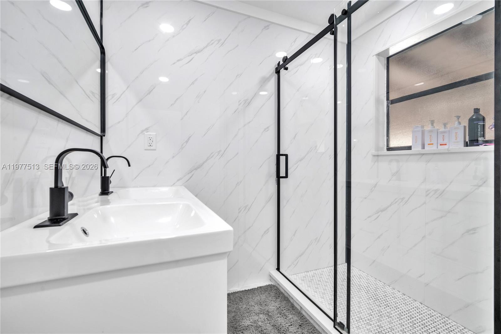 7151 Taft St Hollywood, FL 33024