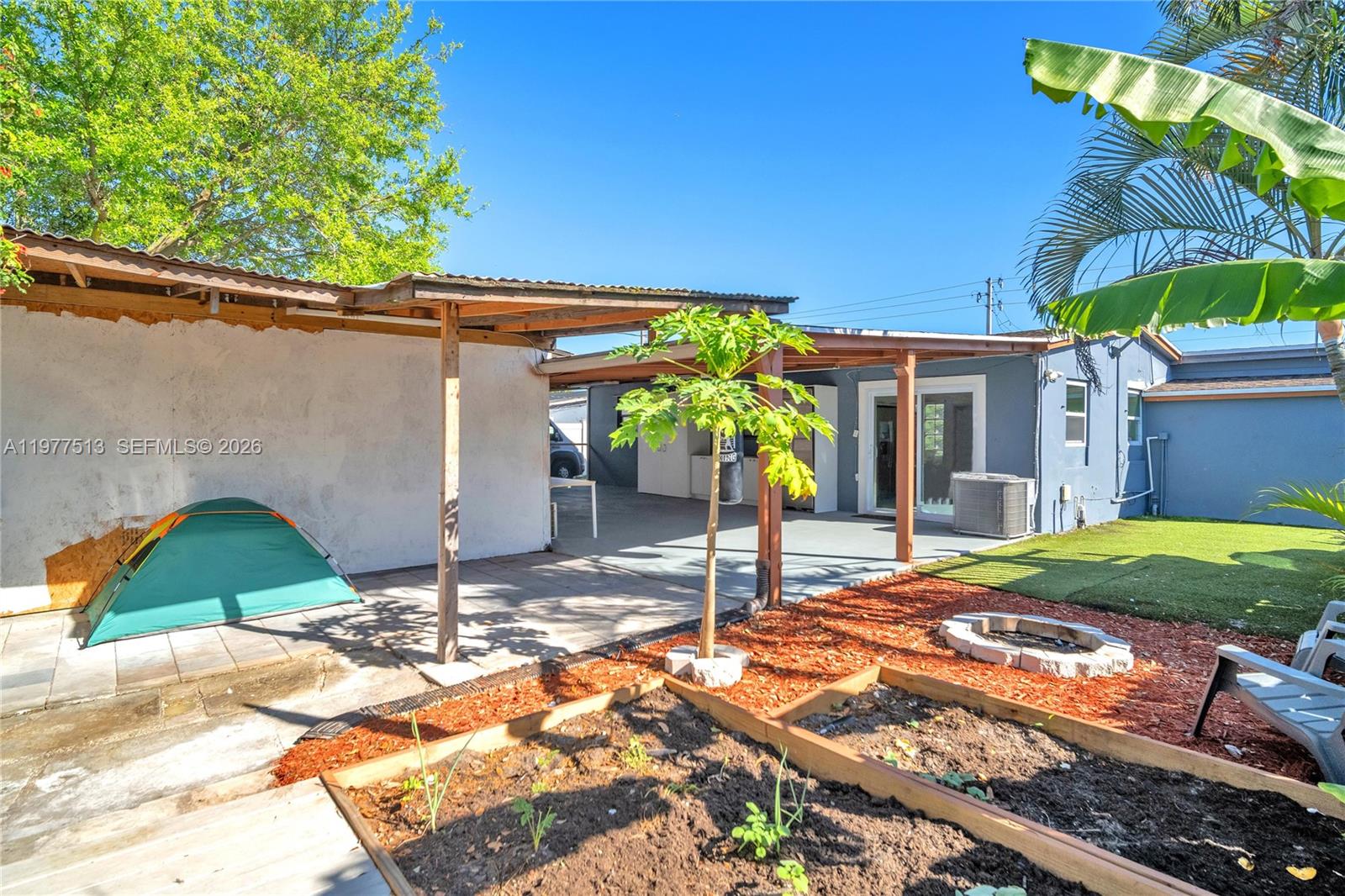 7151 Taft St Hollywood, FL 33024