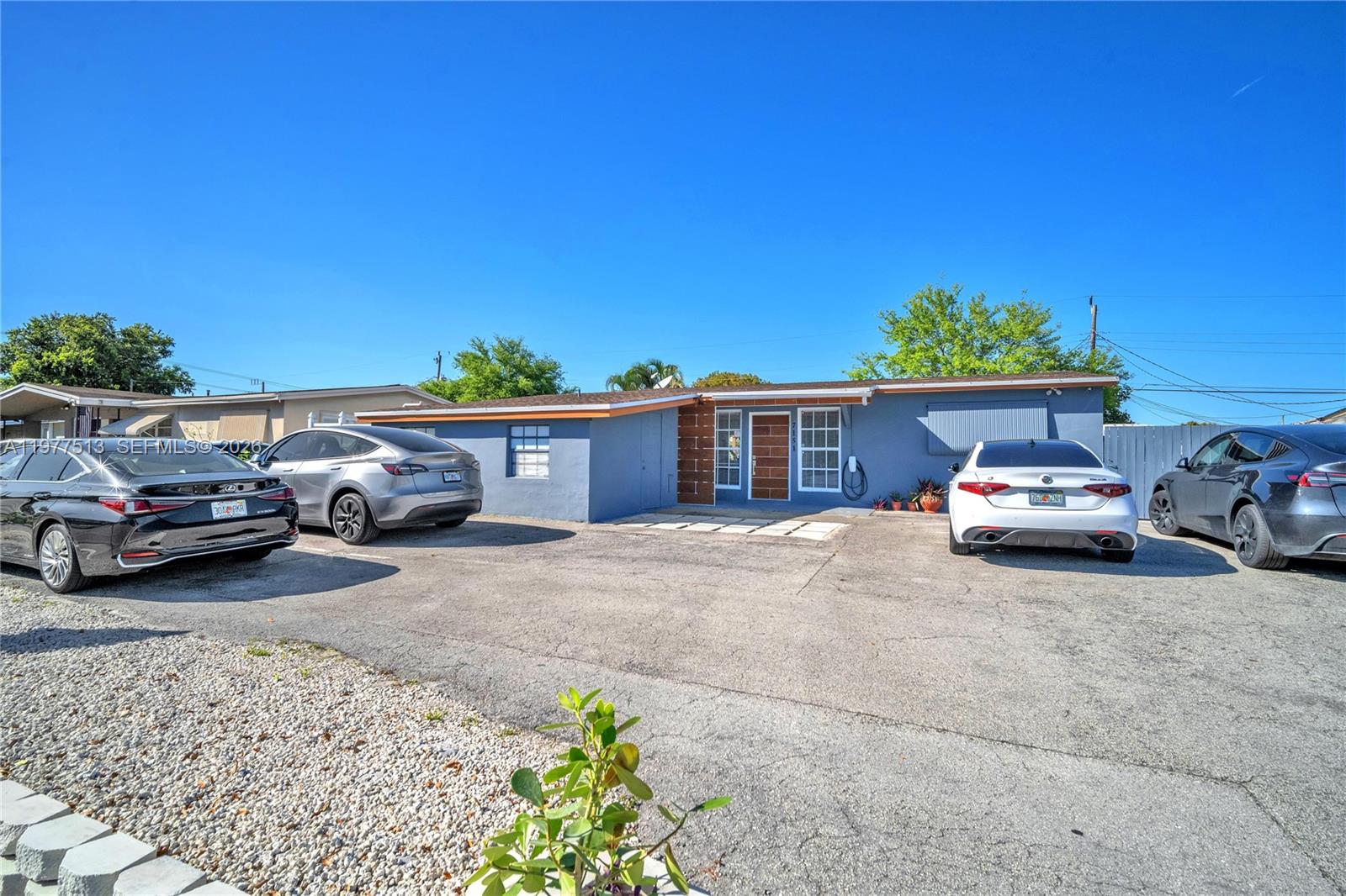 7151 Taft St Hollywood, FL 33024