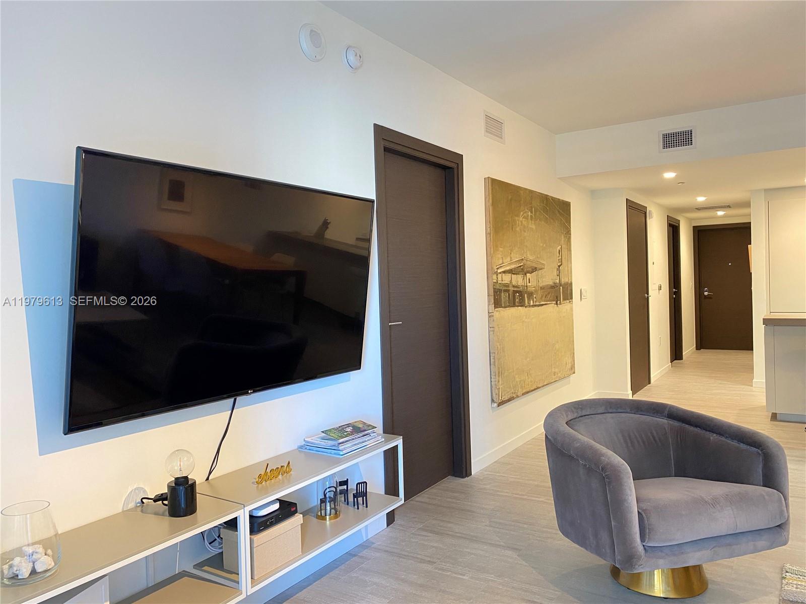 image Brickell Flatiron9