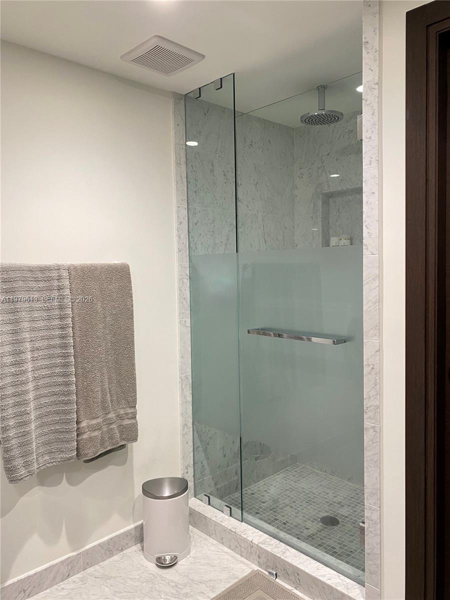 image Brickell Flatiron15