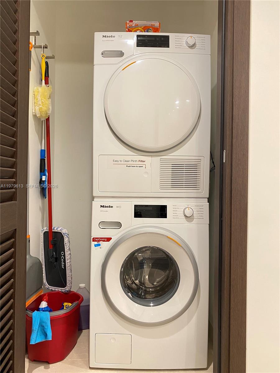 image Brickell Flatiron18