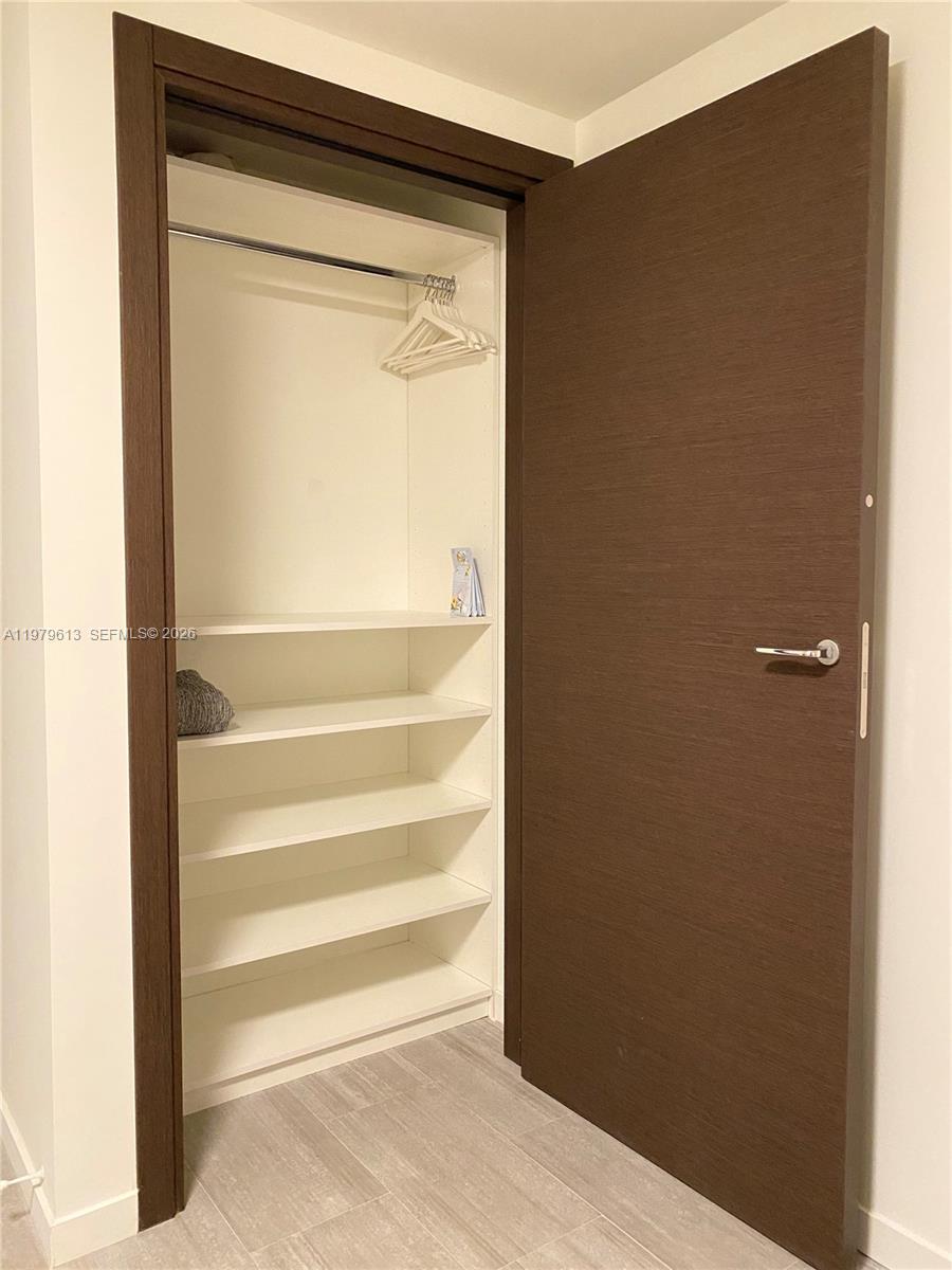 image Brickell Flatiron19