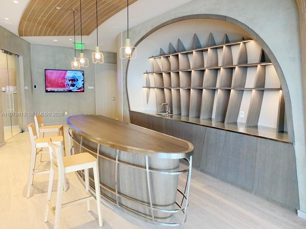 image Brickell Flatiron35