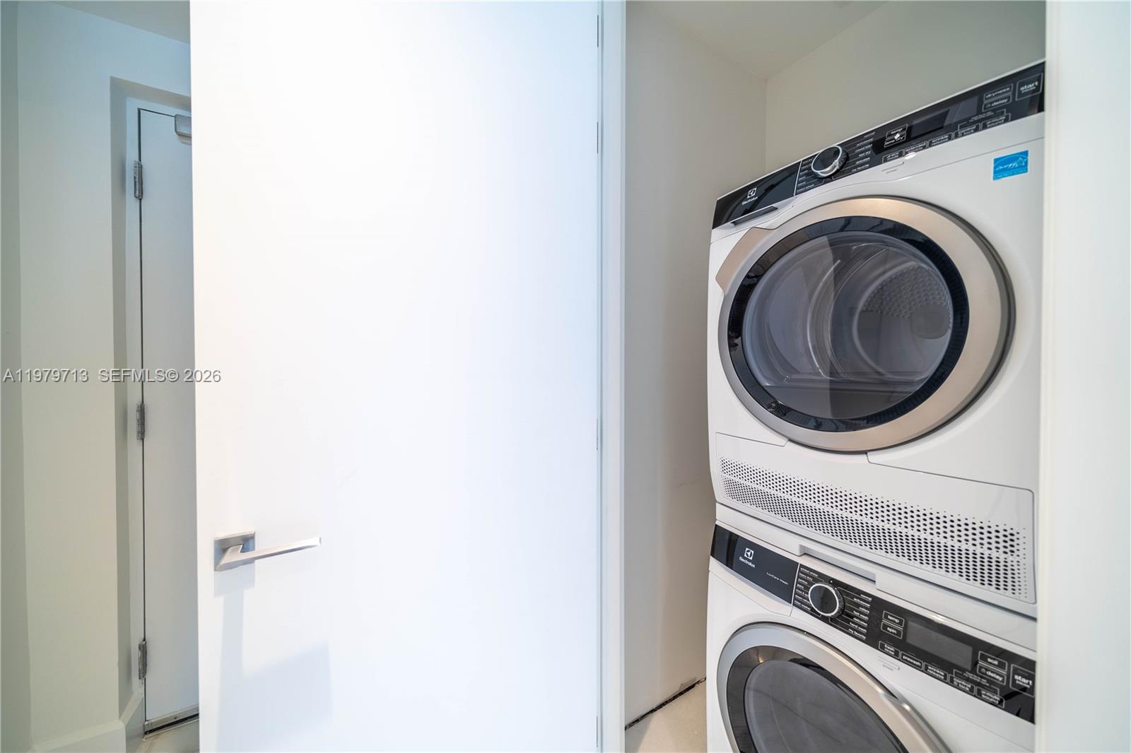 700 NE 26th Ter #3006 Miami, FL 33137