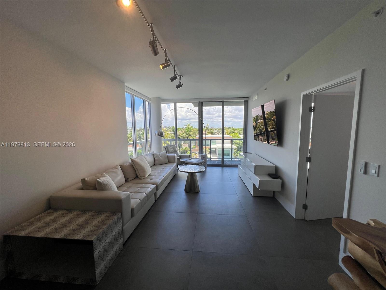 Undisclosed Address Bay Harbor Islands, FL 33154