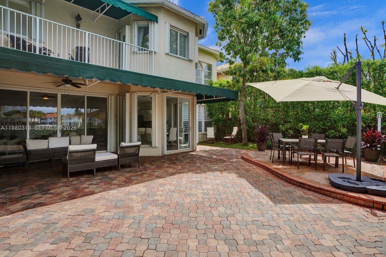 11008 NW 73rd St Doral, FL 33178