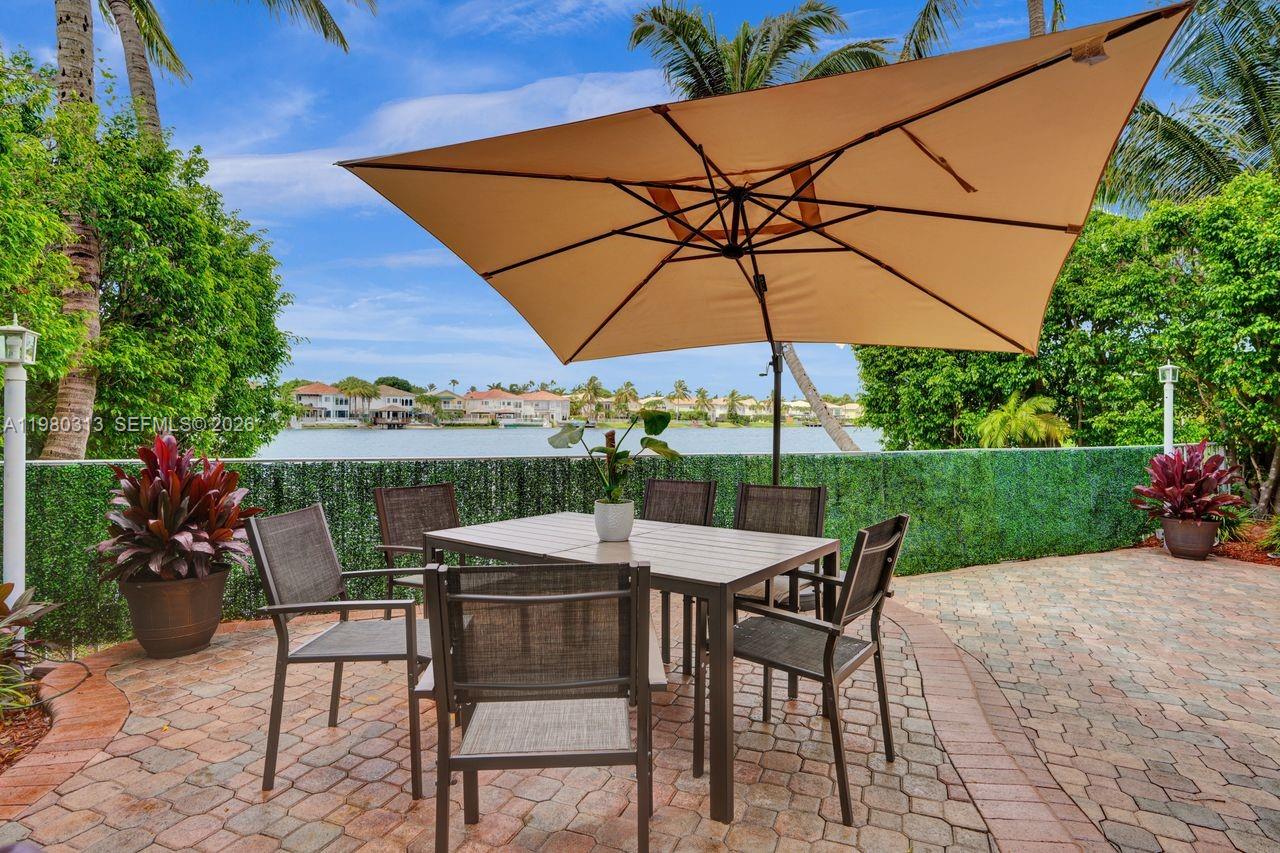 11008 NW 73rd St Doral, FL 33178