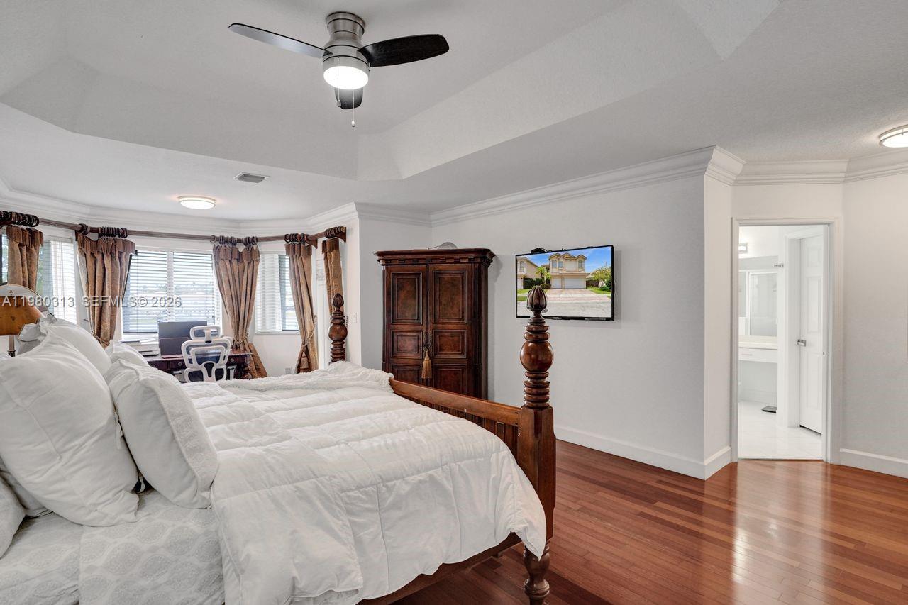 11008 NW 73rd St Doral, FL 33178