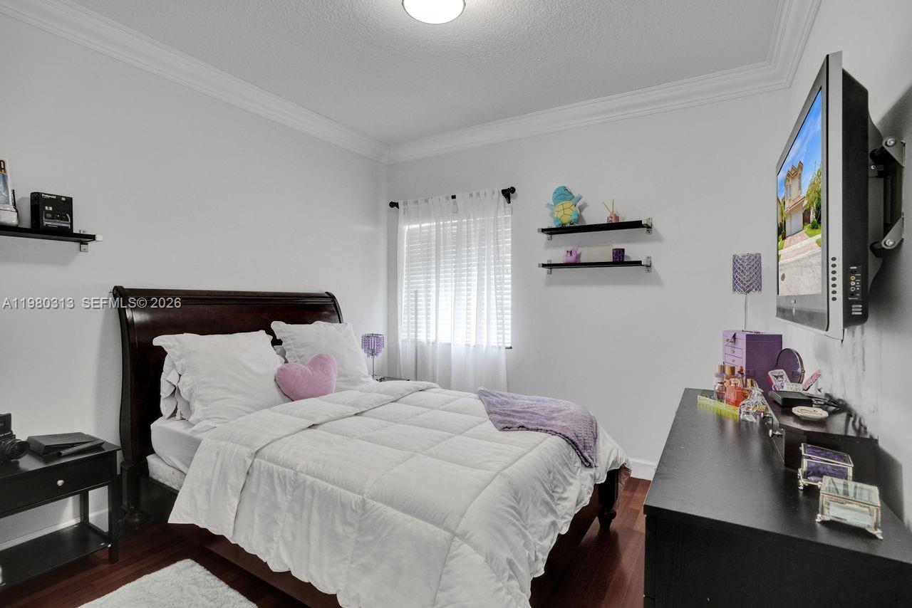 11008 NW 73rd St Doral, FL 33178