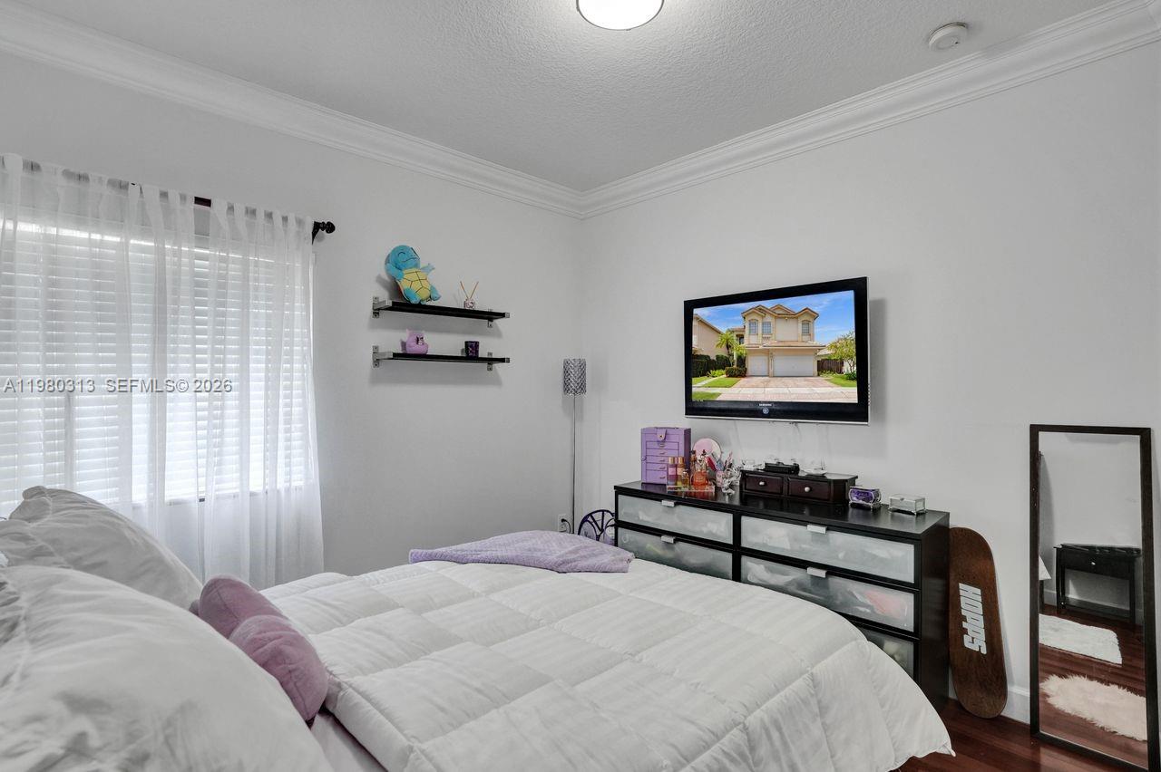 11008 NW 73rd St Doral, FL 33178