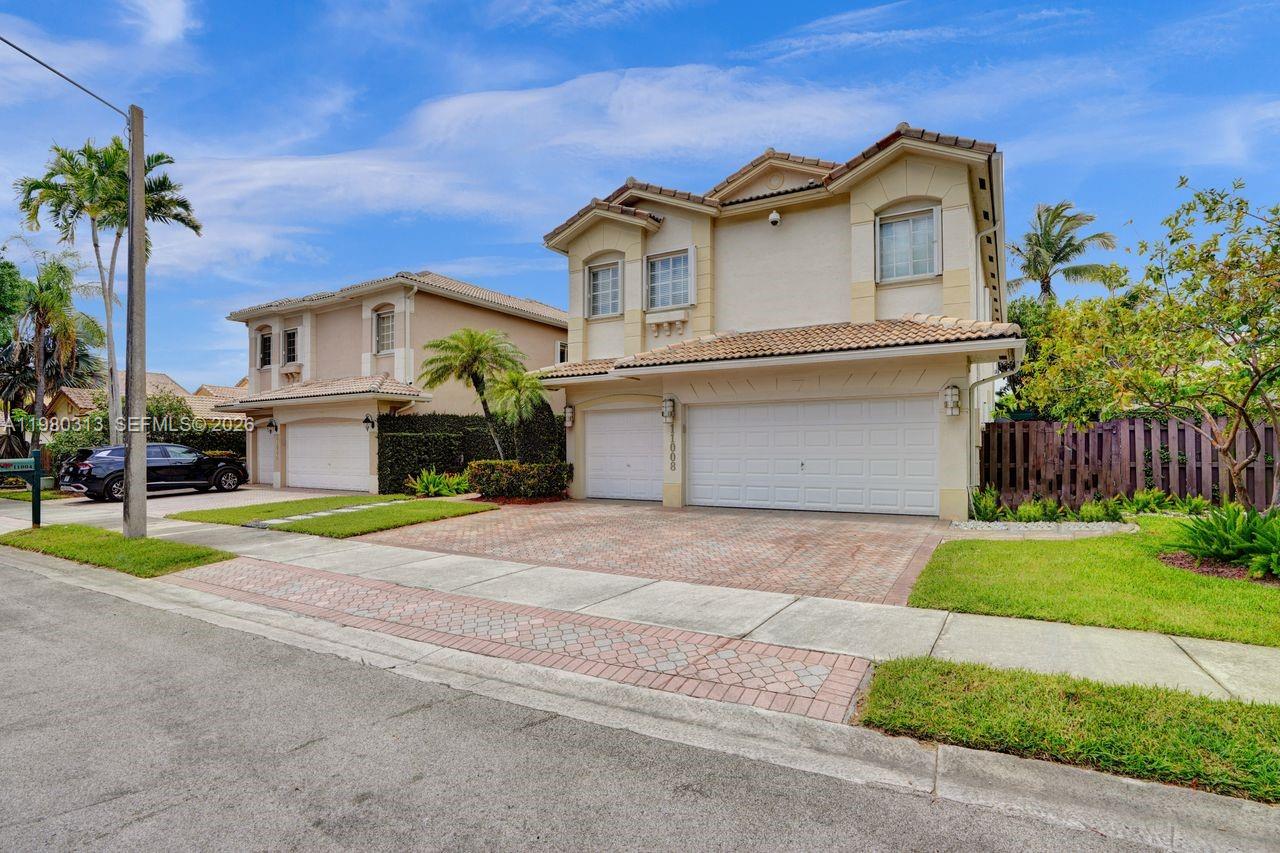 11008 NW 73rd St Doral, FL 33178