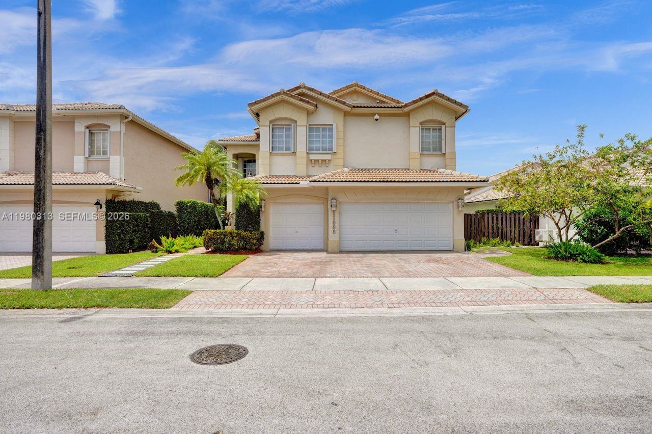 11008 NW 73rd St Doral, FL 33178