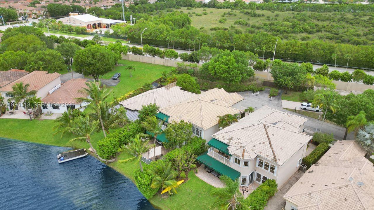 11008 NW 73rd St Doral, FL 33178