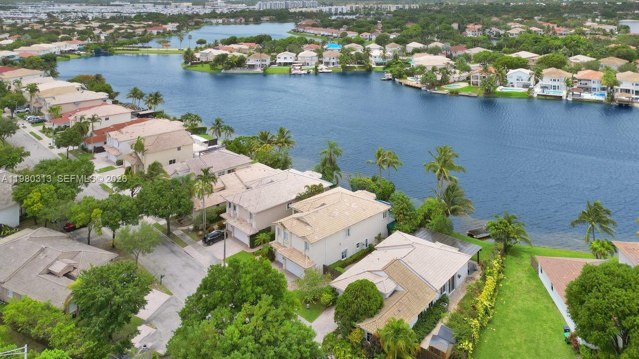 11008 NW 73rd St Doral, FL 33178