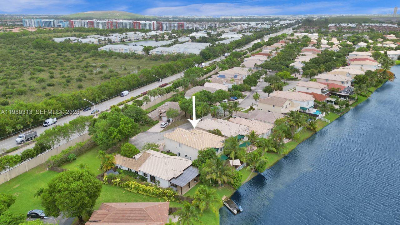 11008 NW 73rd St Doral, FL 33178