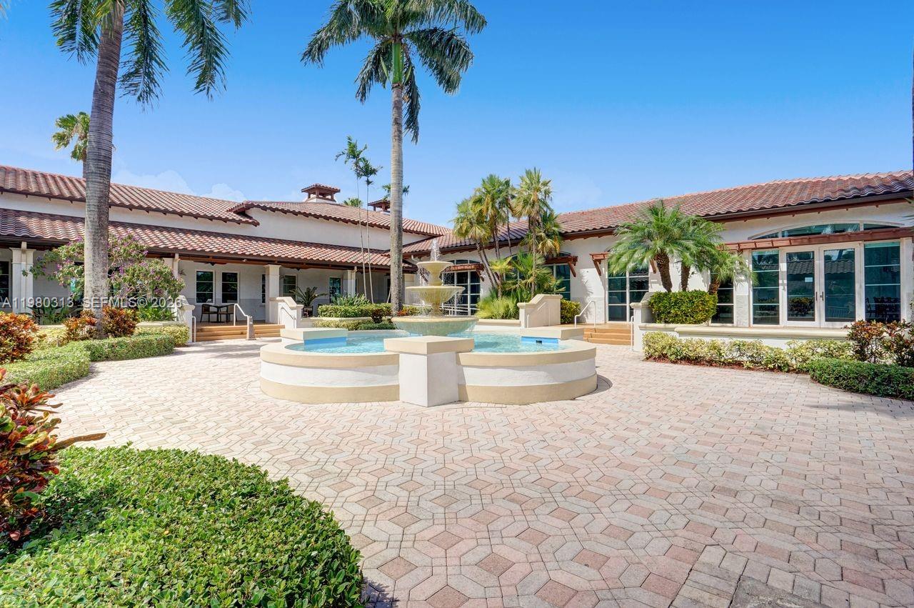 11008 NW 73rd St Doral, FL 33178