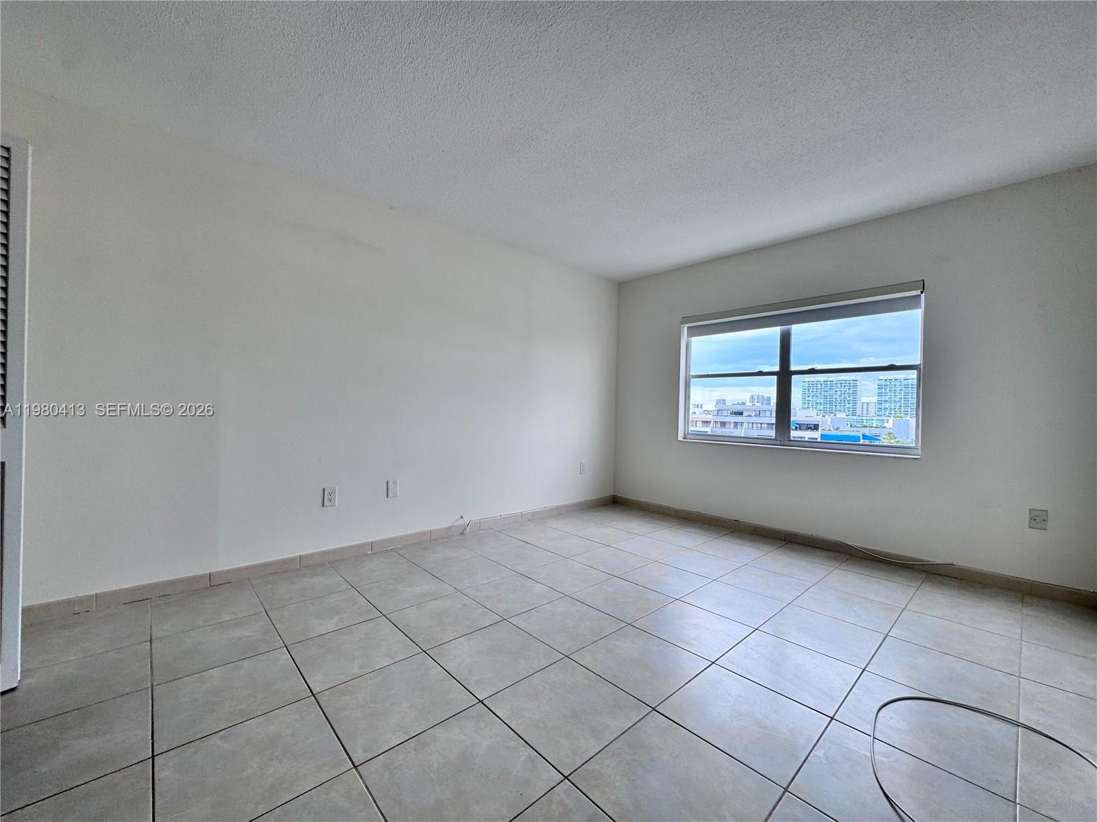 400 Kings Pt Dr #624 Sunny Isles Beach, FL 33160