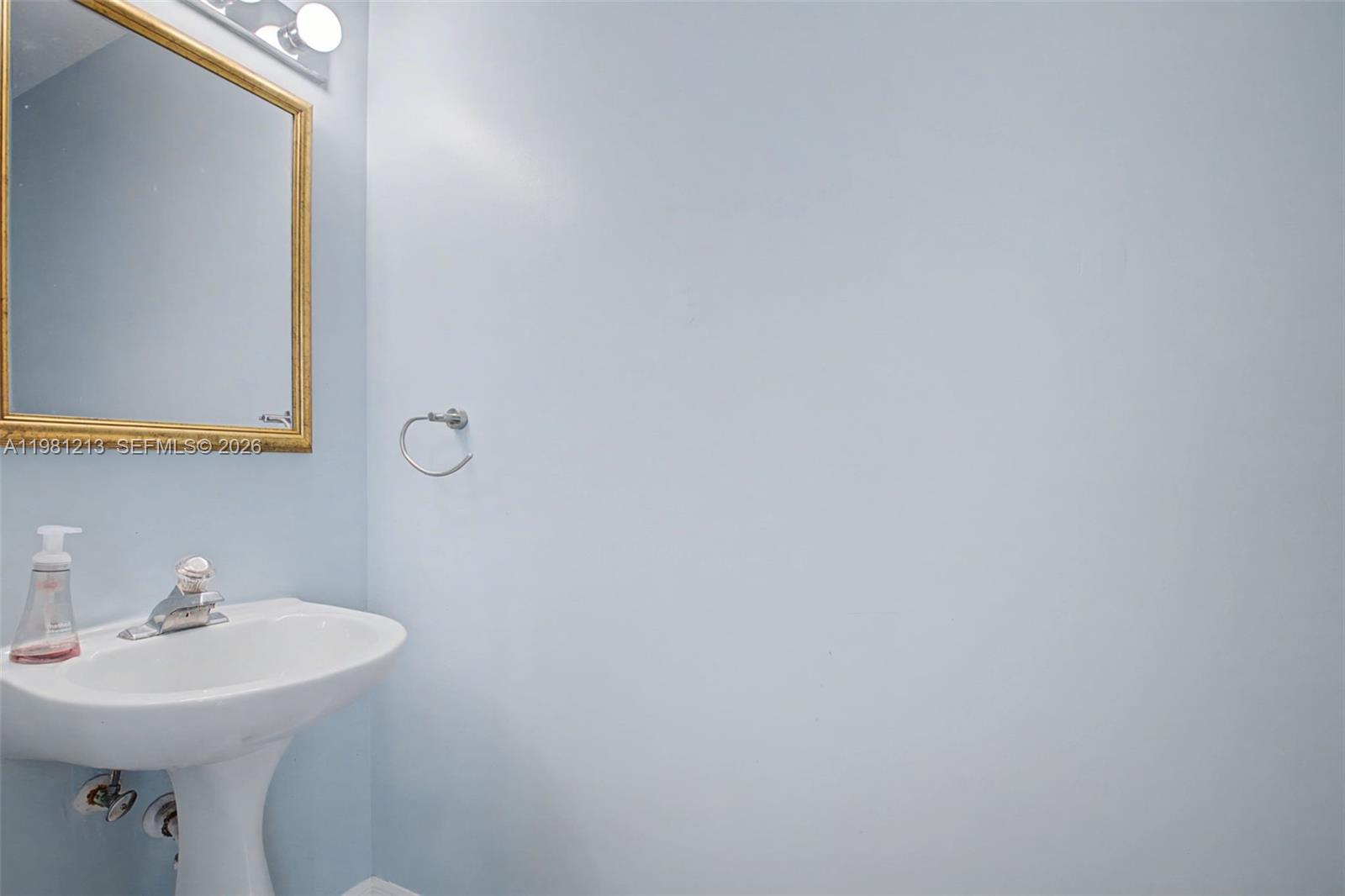 19920 Cutler Ct Cutler Bay, FL 33189