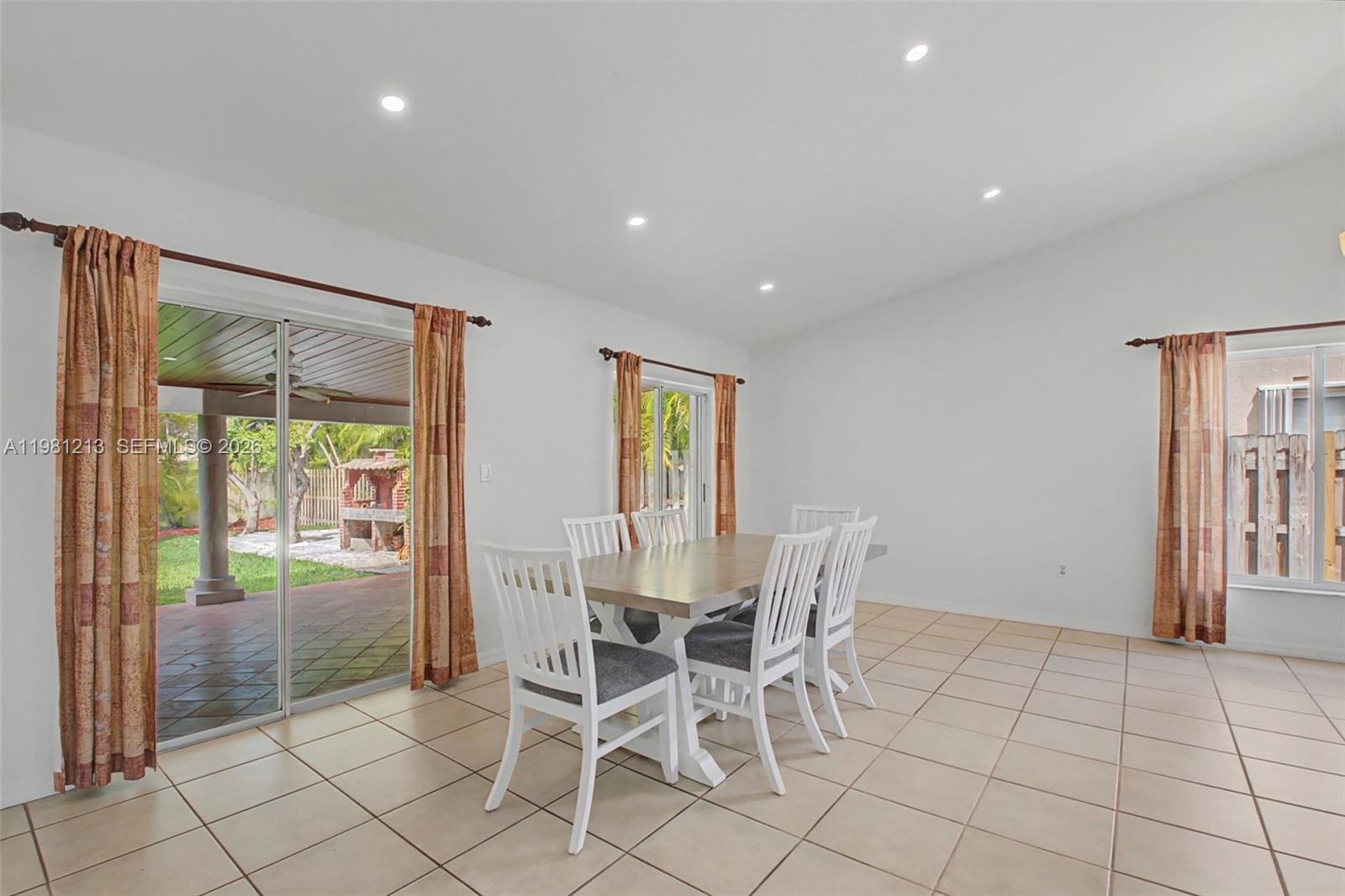 19920 Cutler Ct Cutler Bay, FL 33189