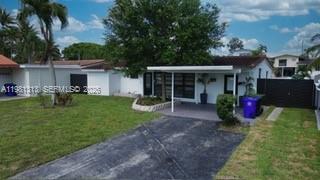 2525 Tortugas Ln Fort Lauderdale, FL 33312