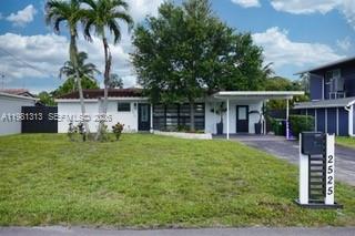 2525 Tortugas Ln Fort Lauderdale, FL 33312