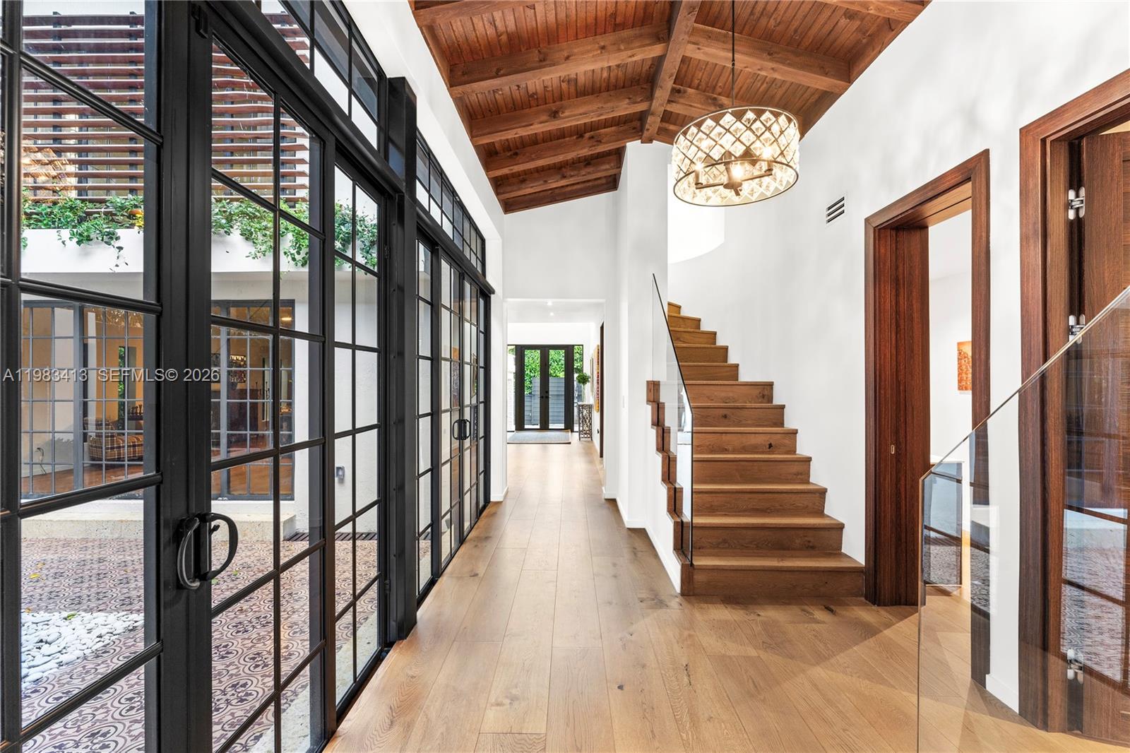 1277 N Venetian Way Miami, FL 33139