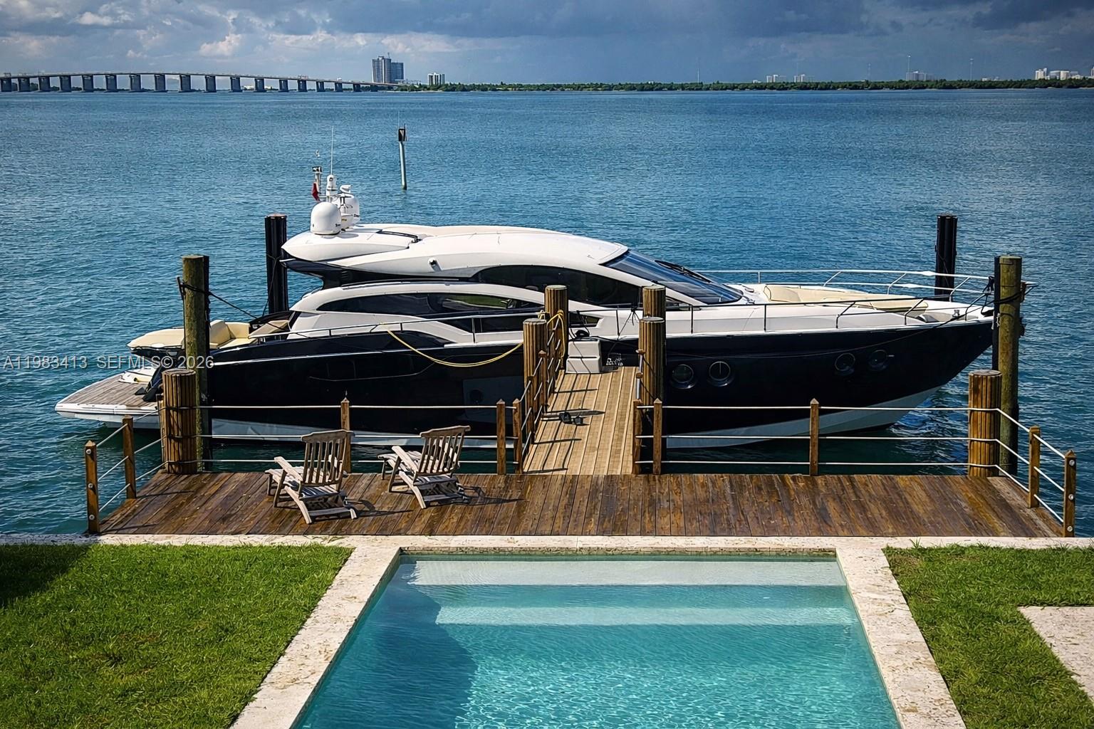 1277 N Venetian Way Miami, FL 33139