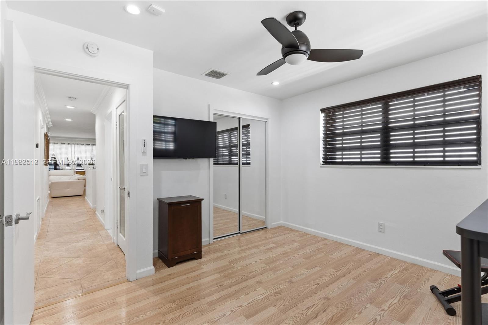 2485 NE 214th St Miami, FL 33180