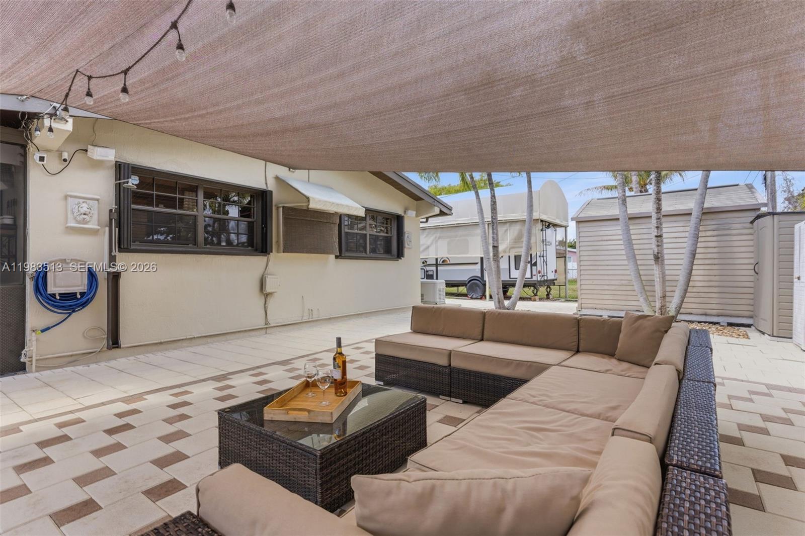 2485 NE 214th St Miami, FL 33180