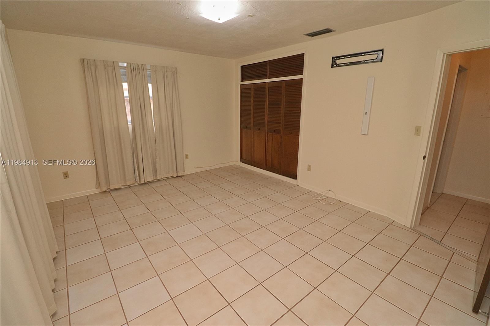 11820 Sheridan St Pembroke Pines, FL 33026