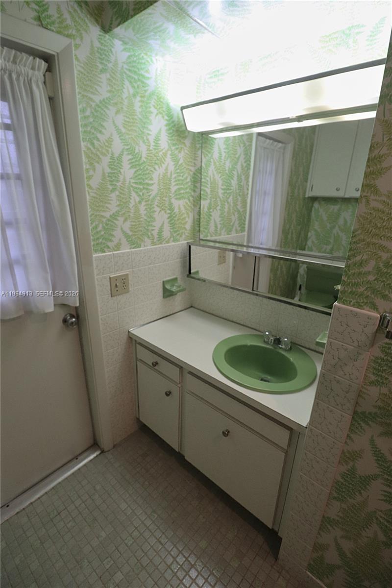 11820 Sheridan St Pembroke Pines, FL 33026