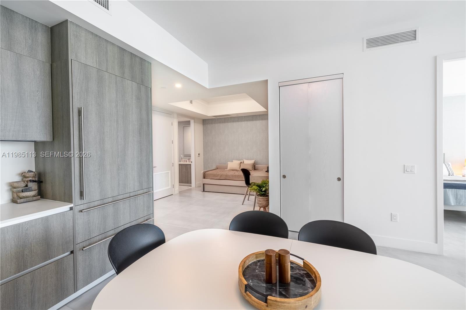 17550 Collins Ave #1202 Sunny Isles Beach, FL 33160