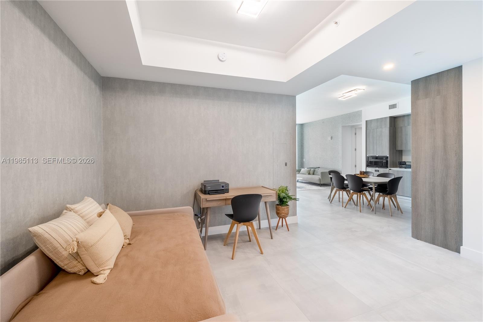 17550 Collins Ave #1202 Sunny Isles Beach, FL 33160