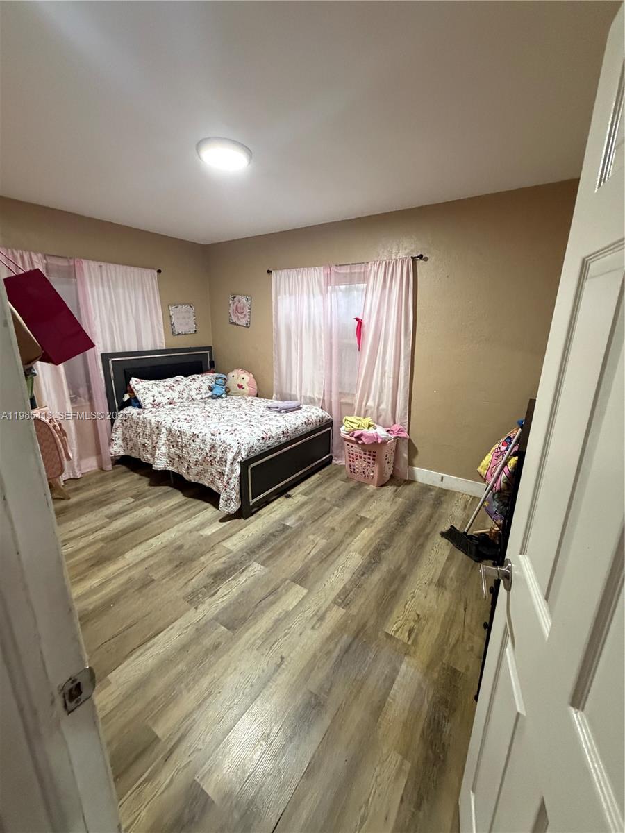 2101 NW 93rd Ter Miami, FL 33147