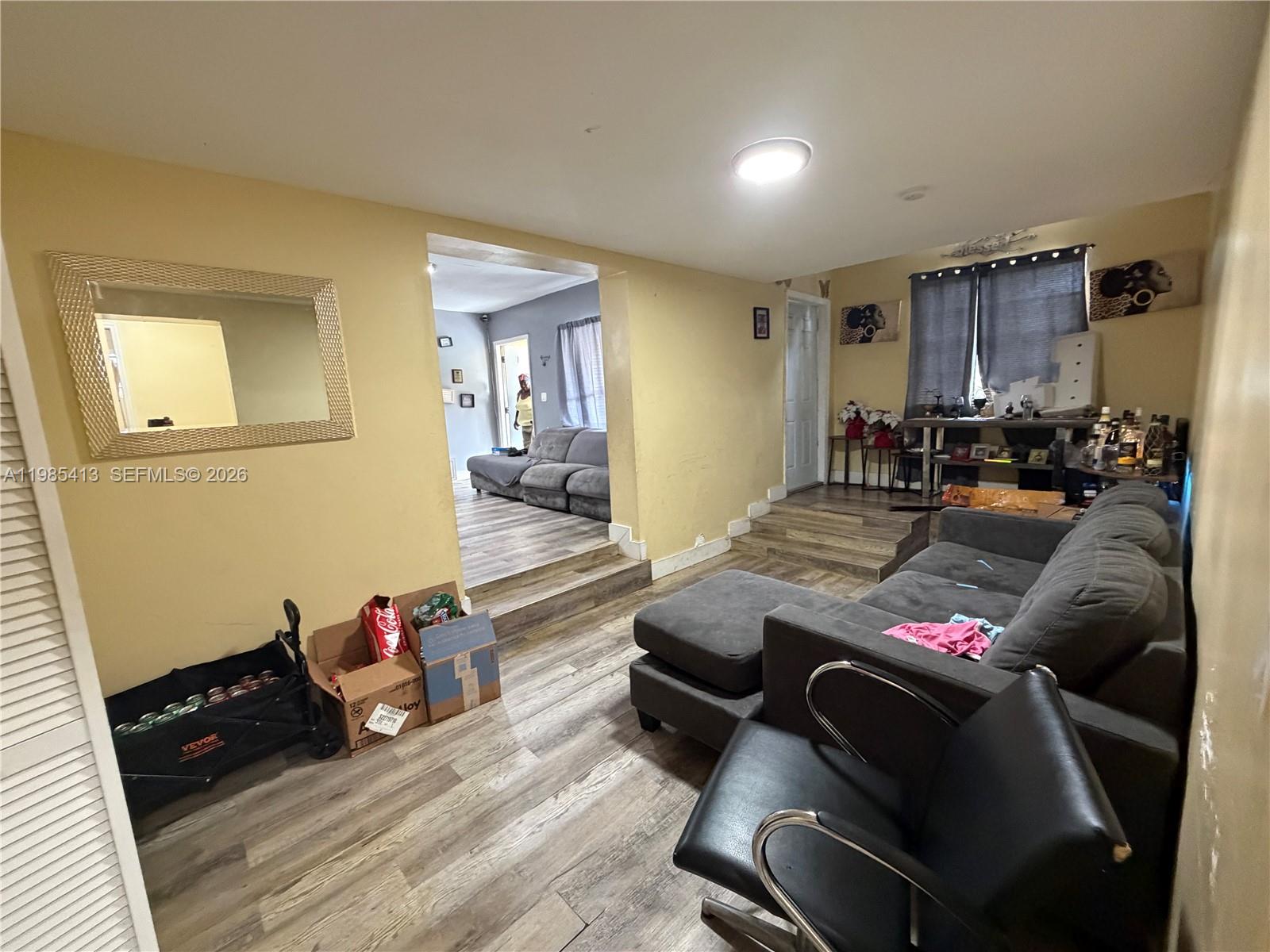 2101 NW 93rd Ter Miami, FL 33147