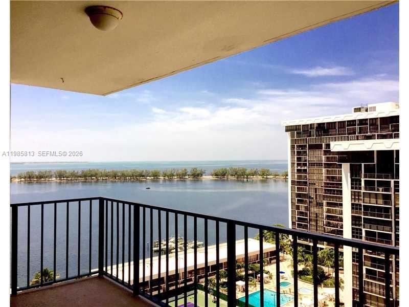 image Brickell Place II10