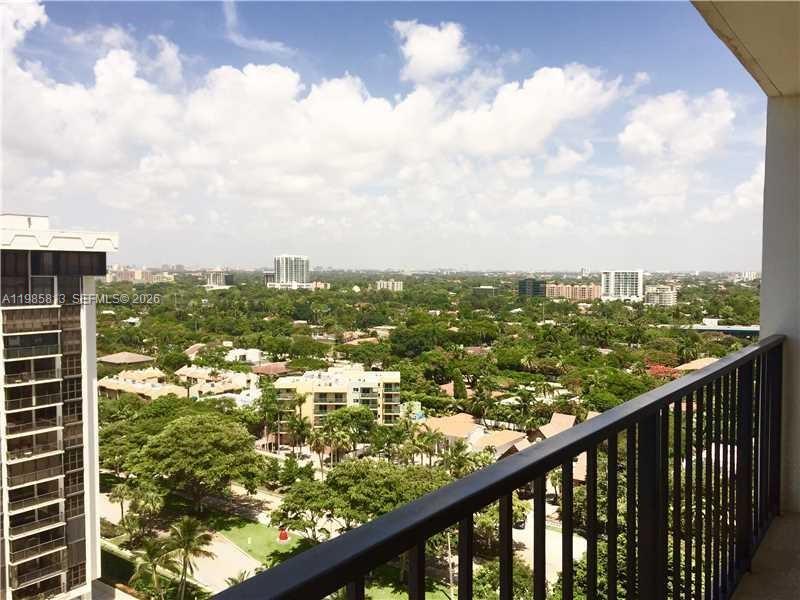 image Brickell Place II11