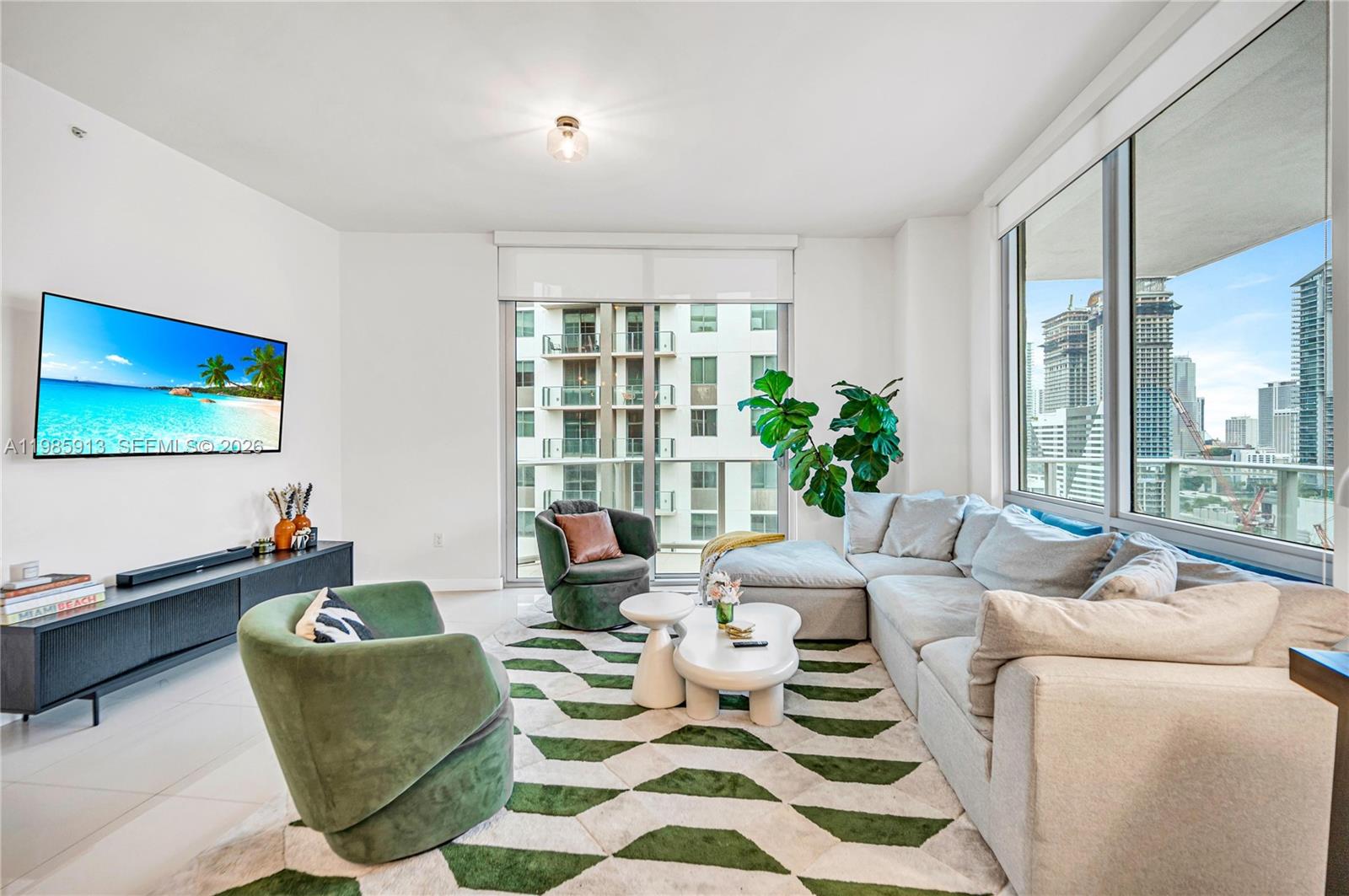 1010 SW 2nd Ave #2004