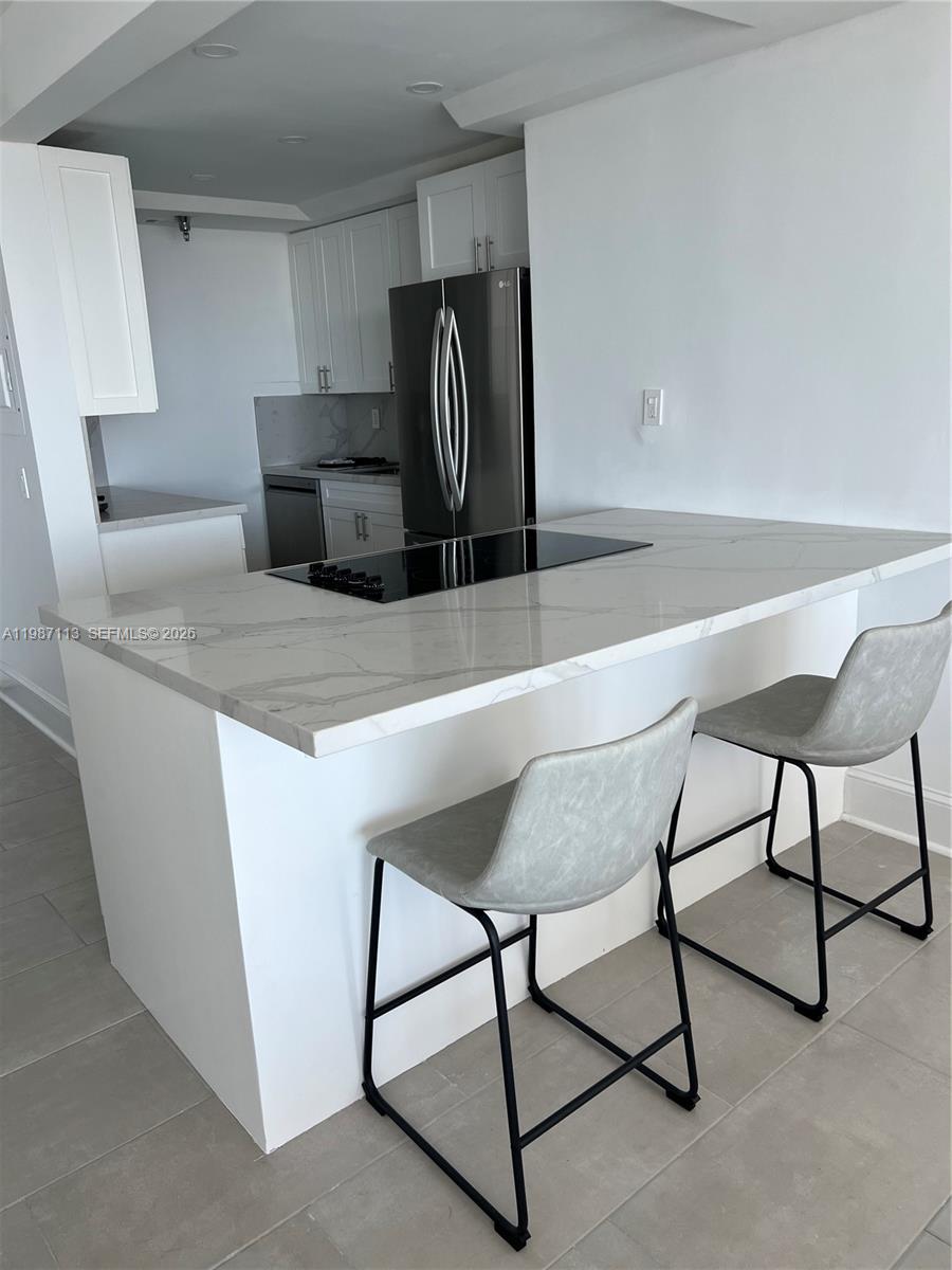 image Mirador 1000 (South Tower)12